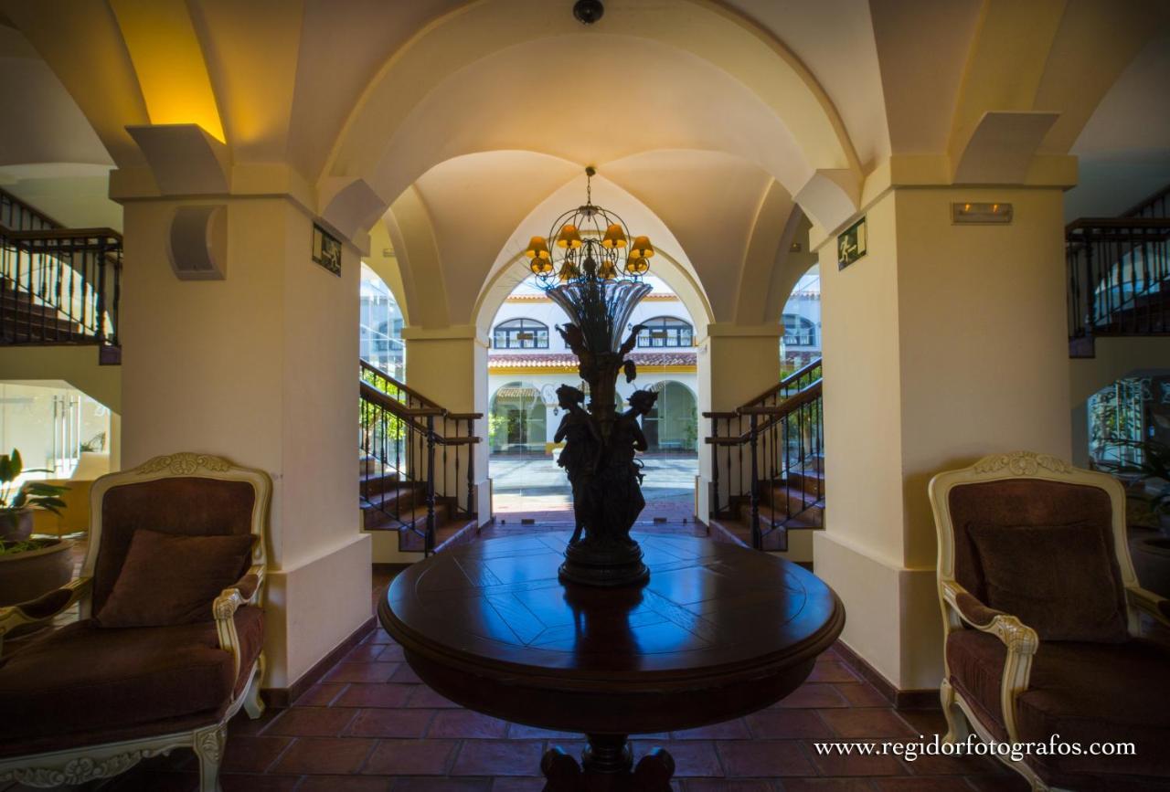 Hospedium Hotel Cortijo Santa Cruz Villanueva De La Serena Exterior foto
