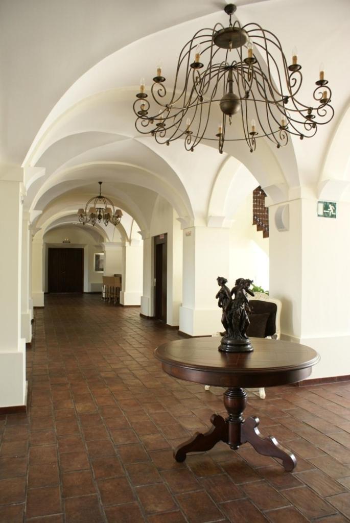 Hospedium Hotel Cortijo Santa Cruz Villanueva De La Serena Exterior foto